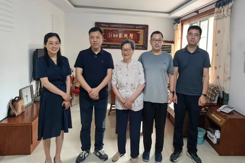 20240701七一慰問(wèn)魏鳳蘭_副本.jpg 20240701七一慰問(wèn)魏鳳蘭_副本.jpg